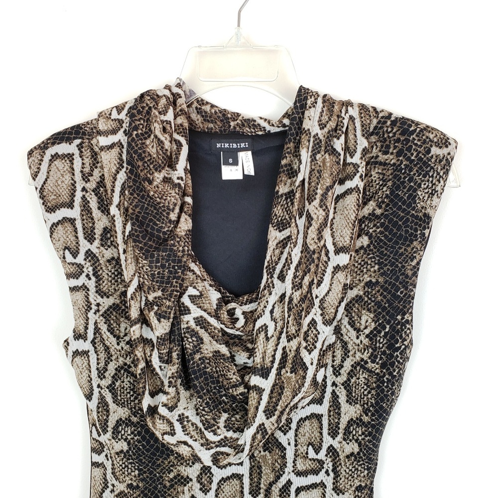 NikiBiki | Hooded/Cowl Neck Dress - Picture 6 of 10
